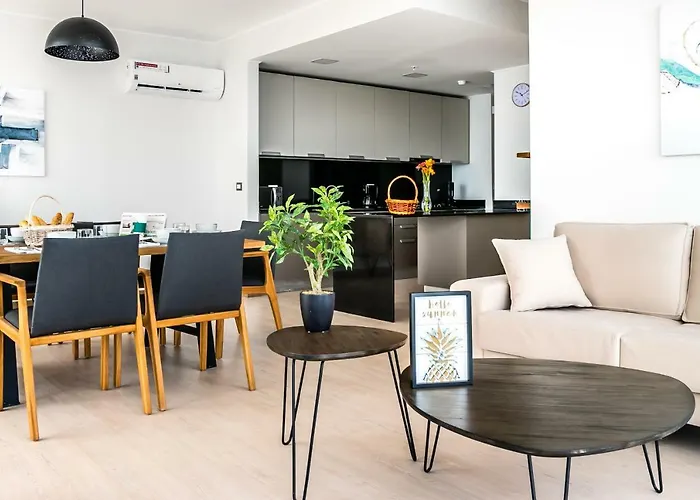 Blissful Apartment Ocean View - Ph Quartier Del Mar